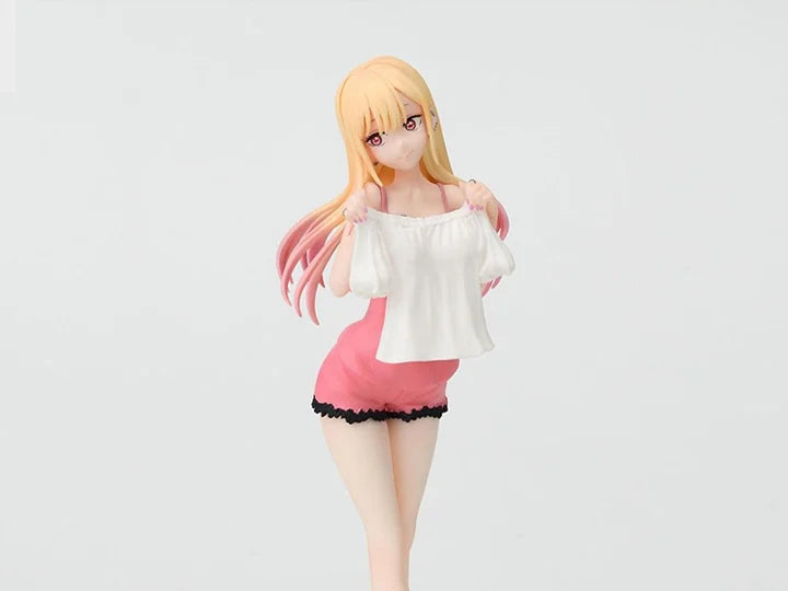 Sega My Dress-Up Darling Luminasta Marin Kitagawa (Trying On) Figure