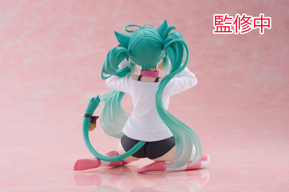 Taito Vocaloid Desktop Cute Hatsune Miku (Nekomimi T-Shirt Ver.) Figure (Reissue)