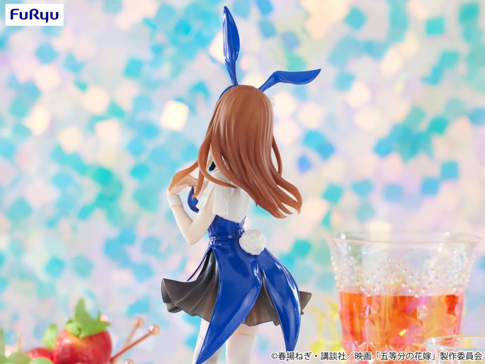 FuRyu The Quintessential Quintuplets Trio-Try-iT Miku Nakano (Bunnies Another Color Ver.) Figure