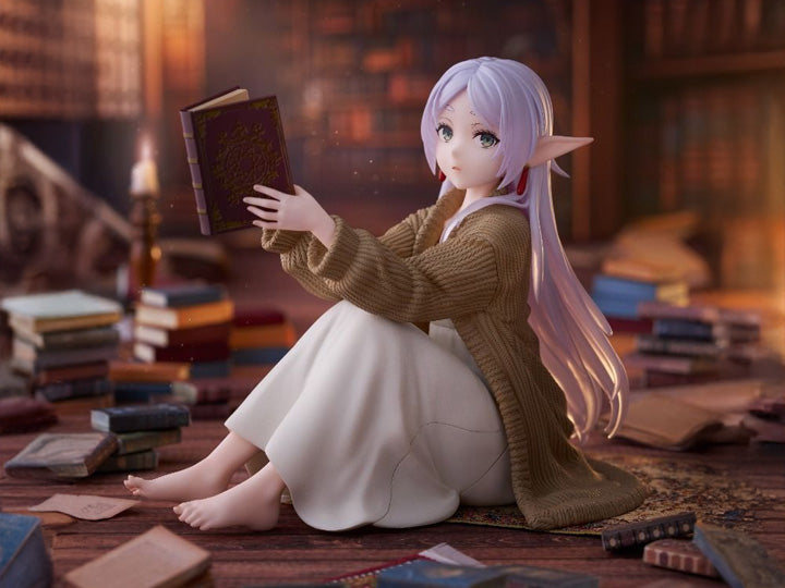 Taito Frieren: Beyond Journey's End Desktop Cute Frieren (Roomwear Ver.) Figure