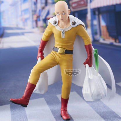 Banpresto One-Punch Man One Punch Life Saitama Figure