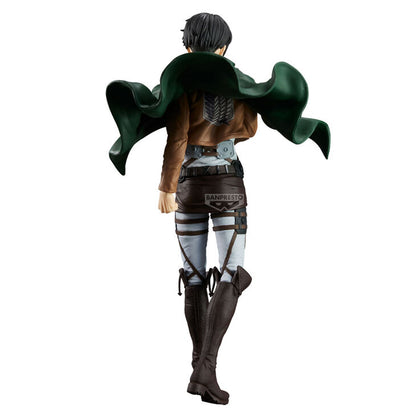 Banpresto Attack on Titan Grandista Levi Figure