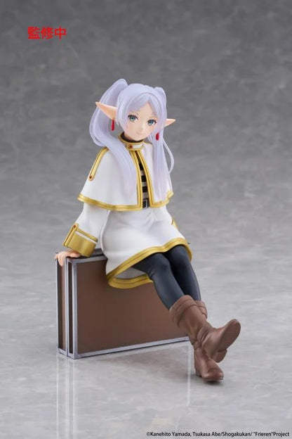 Taito Frieren: Beyond Journey's End Desktop Cute Frieren (Trunk Case Ver.) Figure
