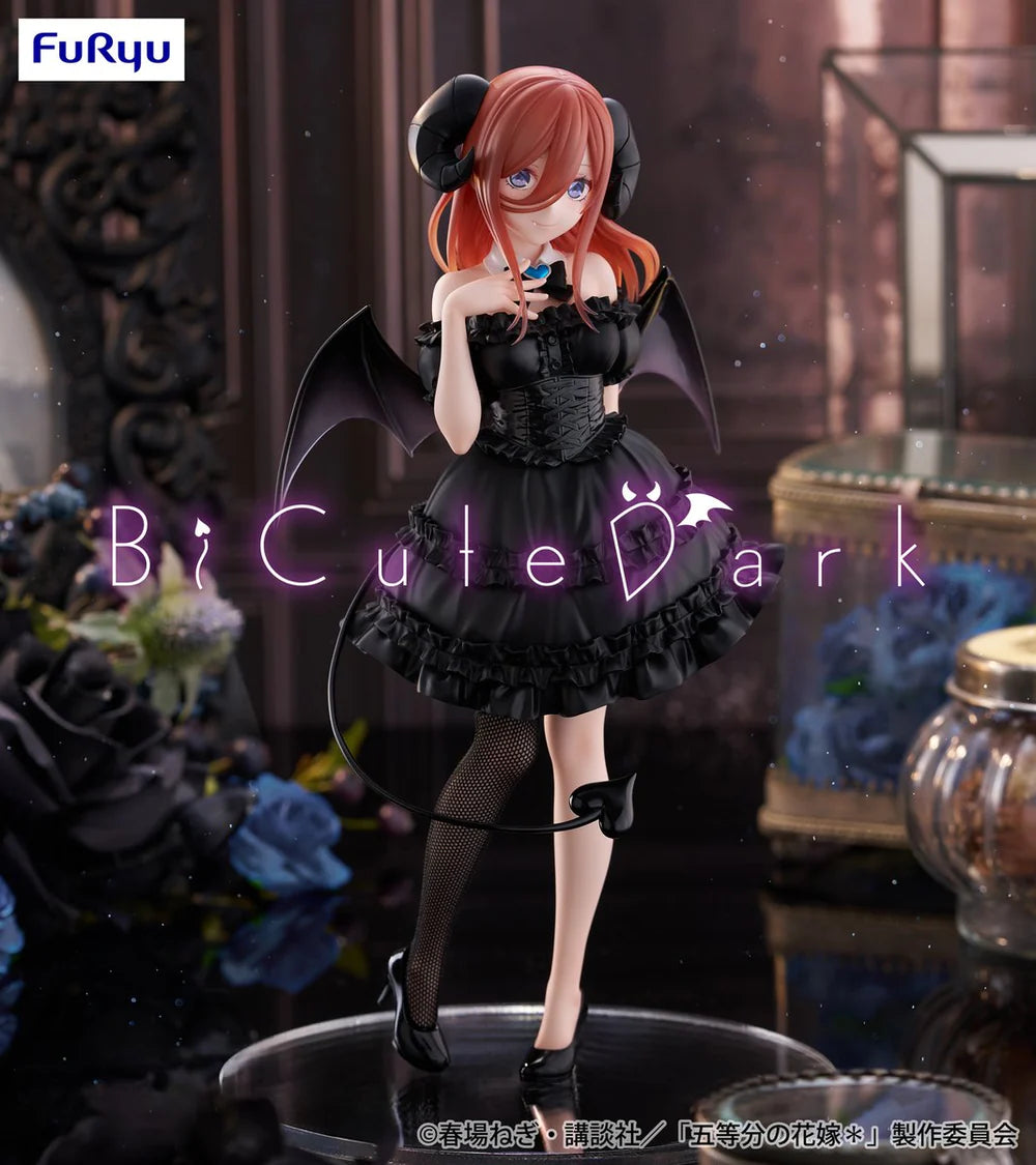 FuRyu The Quintessential Quintuplets BiCute Dark Miku Nakano Figure