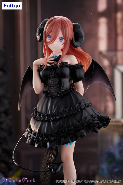 FuRyu The Quintessential Quintuplets BiCute Dark Miku Nakano Figure