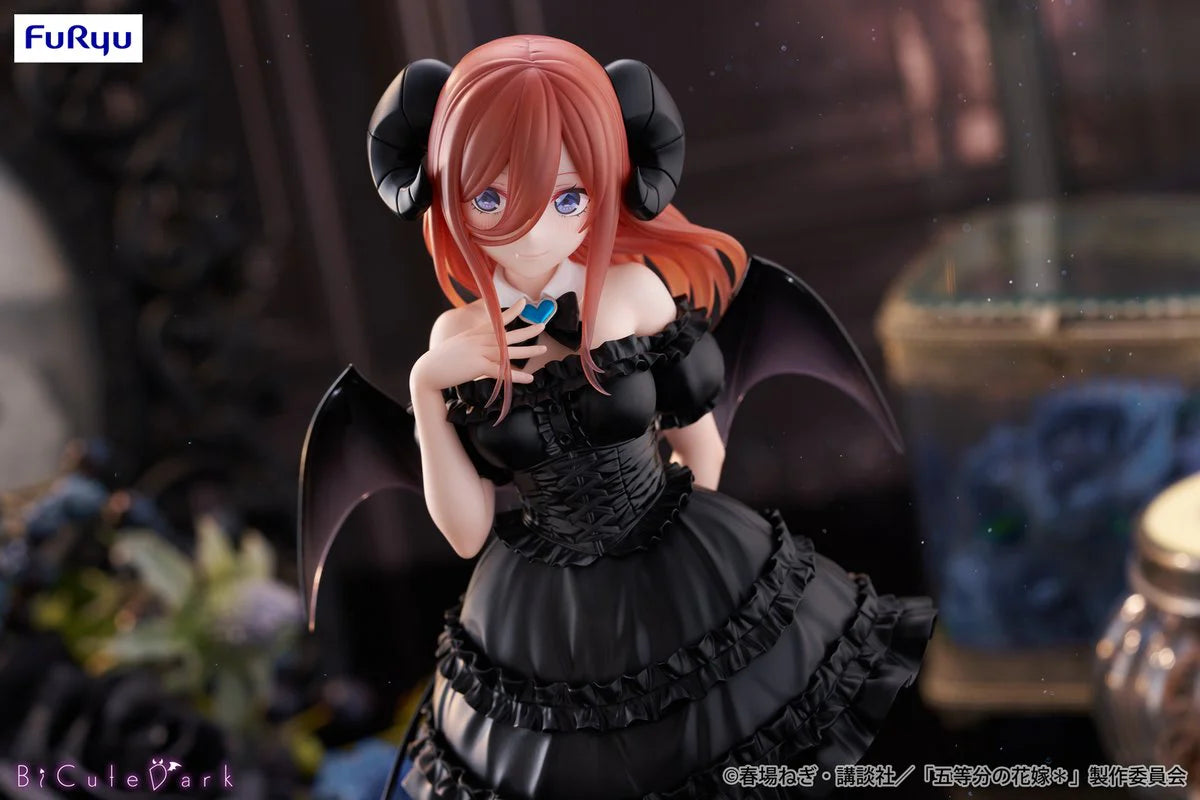 FuRyu The Quintessential Quintuplets BiCute Dark Miku Nakano Figure