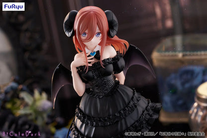 FuRyu The Quintessential Quintuplets BiCute Dark Miku Nakano Figure