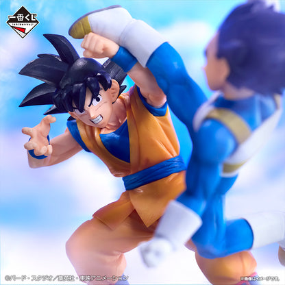 Ichiban Kuji Dragon Ball Daima Masterlise Plus E Prize Goku vs. Vegeta Figure
