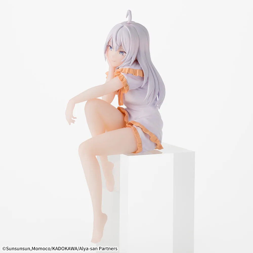 Sega Alya Sometimes Hides Her Feelings in Russian Alya (Pajamas Ver.) Premium Perching Figure
