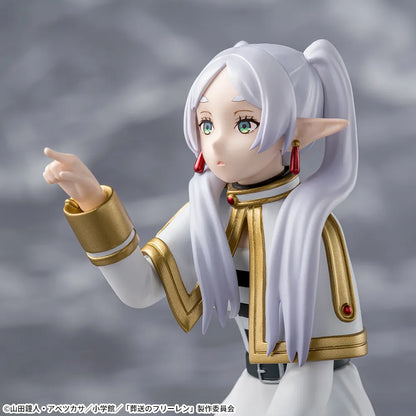 Sega Frieren: Beyond Journey's End Frieren (Poking Something) Premium Perching Figure