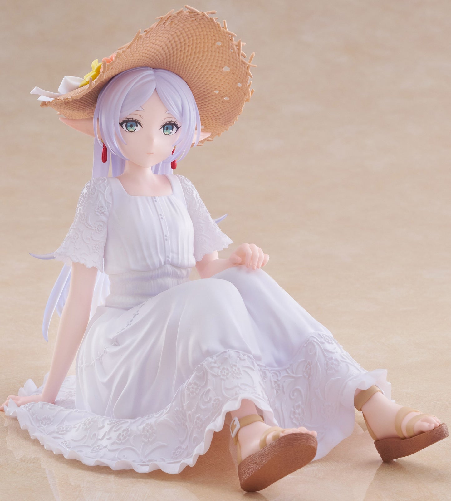 Taito Frieren: Beyond Journey's End Desktop Cute Frieren (Summer Dress Ver.) Figure