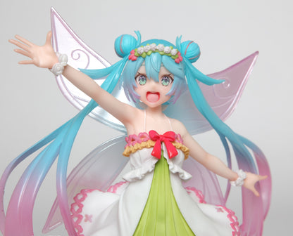Taito Vocaloid Hatsune Miku (3rd Season Spring Ver.) Figure