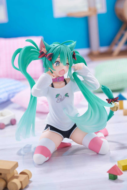 Taito Vocaloid Desktop Cute Hatsune Miku (Nekomimi T-Shirt Ver.) Figure (Reissue)